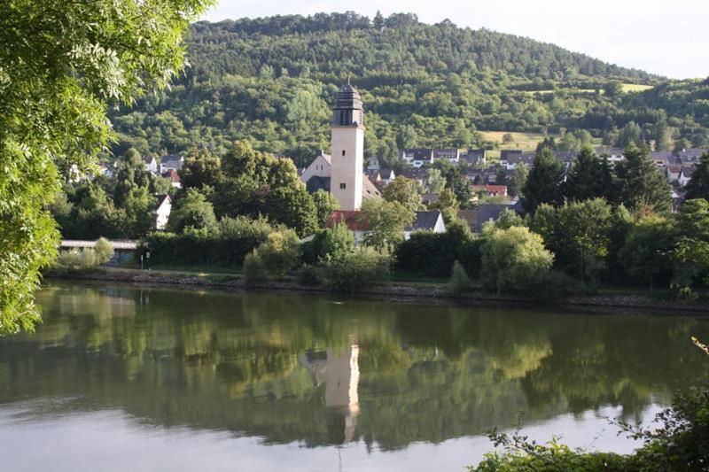 Waldhotel Albachmuehle Mit Albacher Stuben Wasserliesch Luaran gambar
