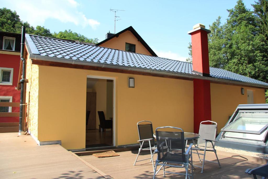 Waldhotel Albachmuehle Mit Albacher Stuben Wasserliesch Bilik gambar