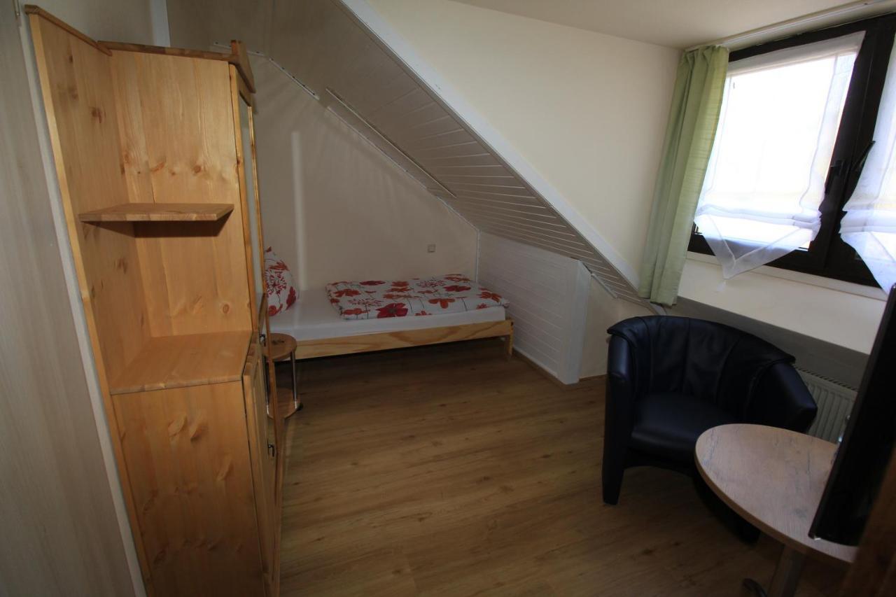 Waldhotel Albachmuehle Mit Albacher Stuben Wasserliesch Luaran gambar
