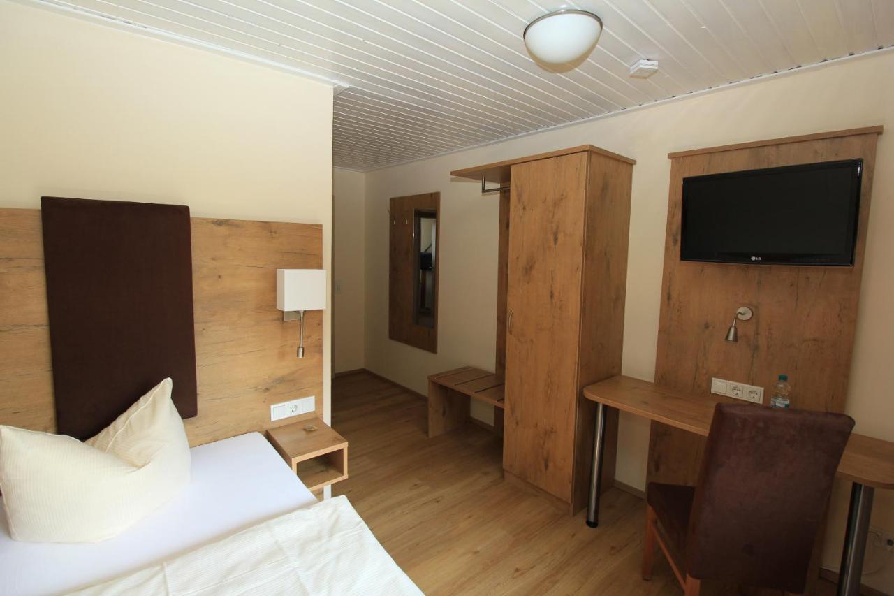 Waldhotel Albachmuehle Mit Albacher Stuben Wasserliesch Luaran gambar